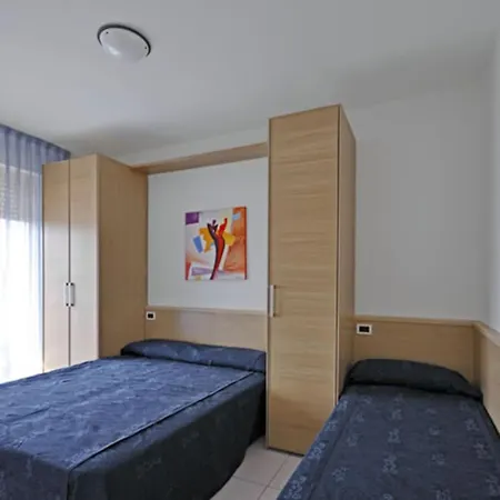 Lovely Flat With Balcony In A In Apartment *